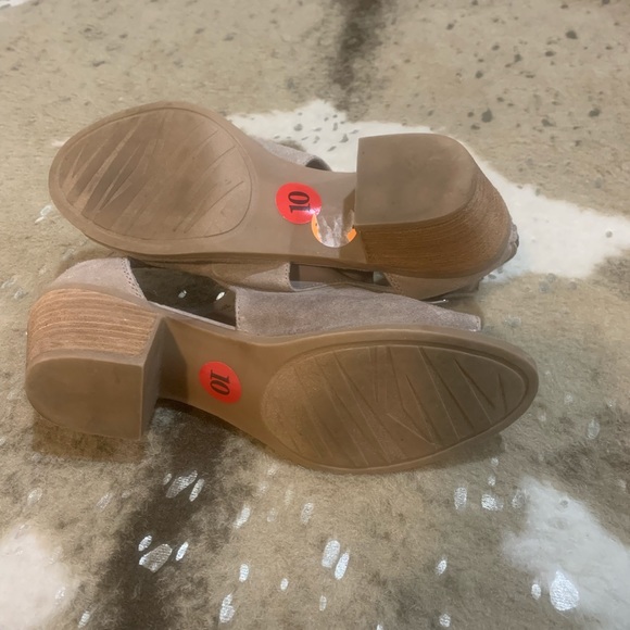 Open-toe Booties - Picture 2 of 4